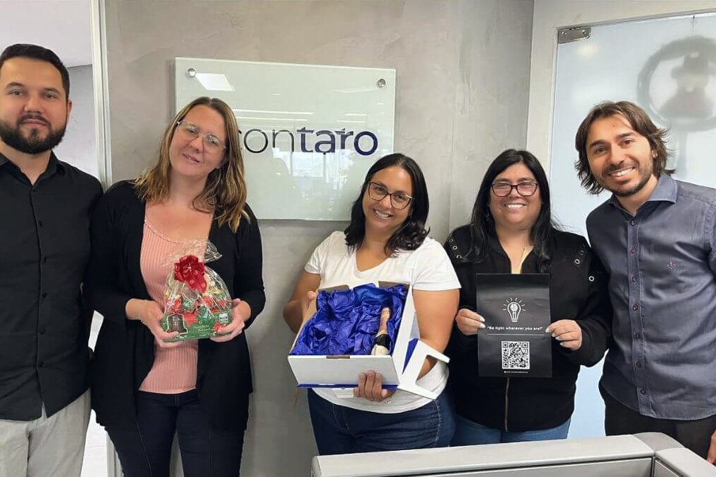 Equipe Salt entrega o projeto ao time da Contaro Contabilidade